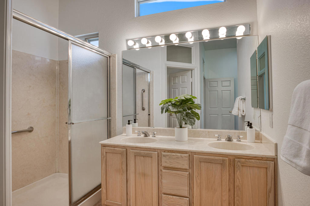 Heritage Palms CC - Residential