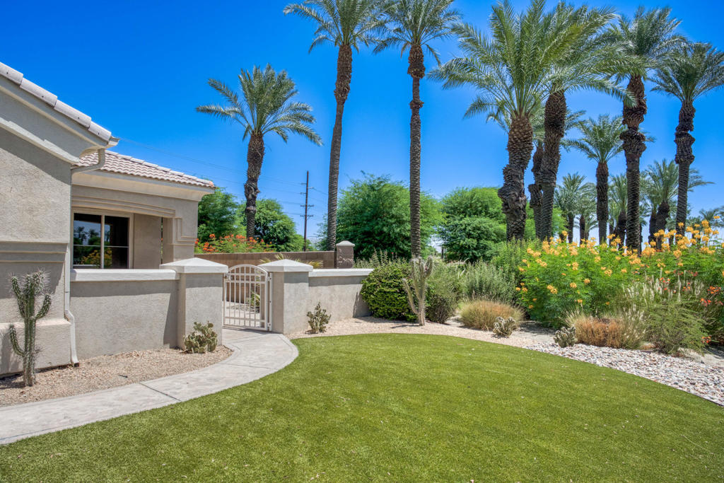 Heritage Palms CC - Residential