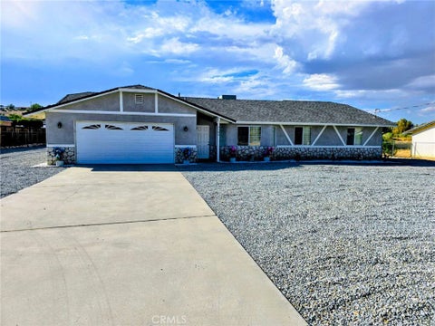 Photo of 7786 Bangor Avenue, Hesperia, CA 92345 (MLS # AR26203208)