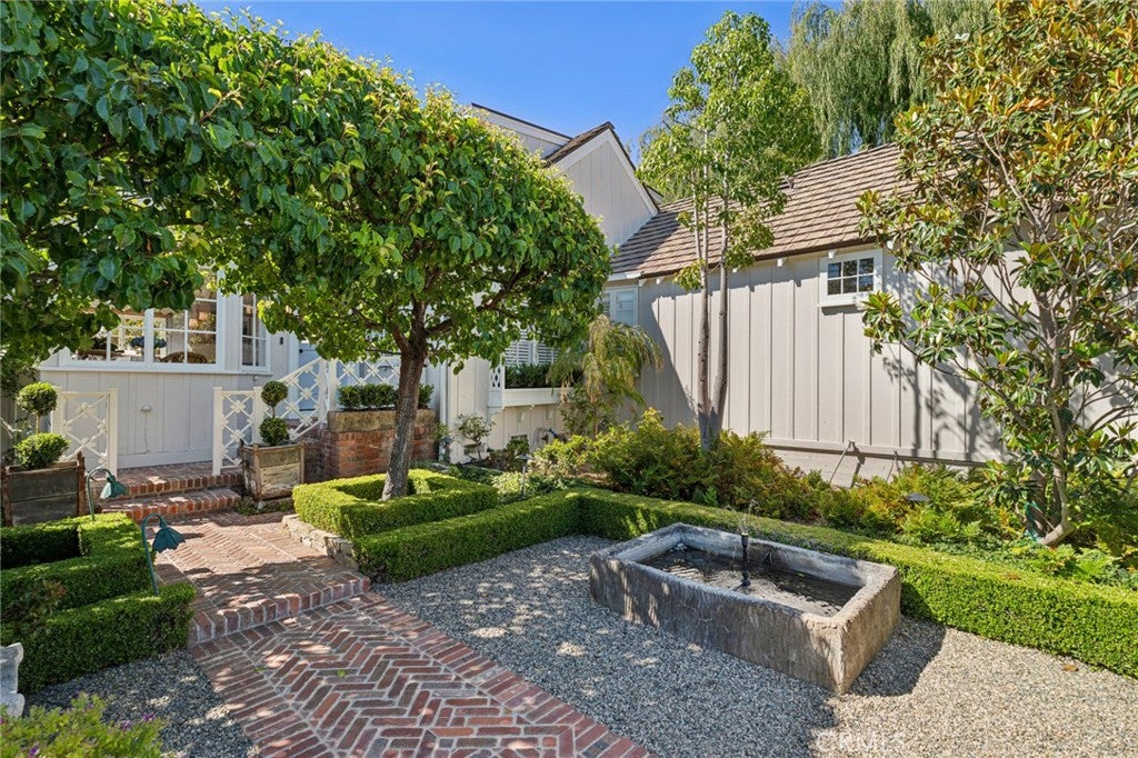 376 Diamond, Laguna Beach CA 92651 - Photo 29