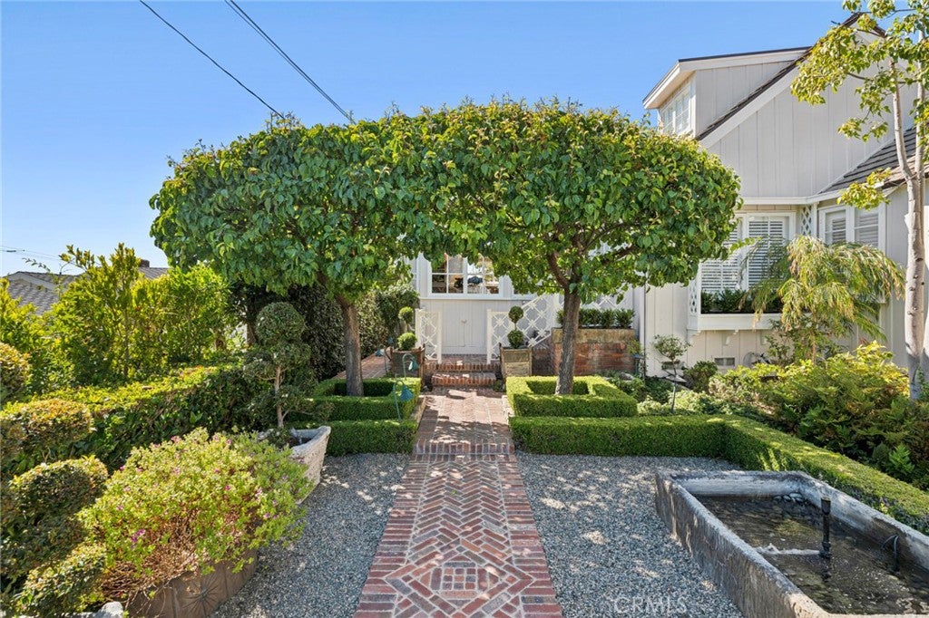 376 Diamond, Laguna Beach CA 92651 - Photo 27