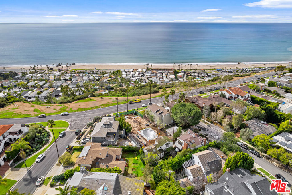 15907 Asilomar Boulevard