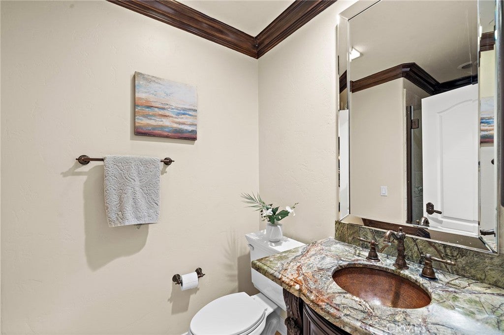 17 Ferrand, Newport Coast CA 92657 - Photo 25
