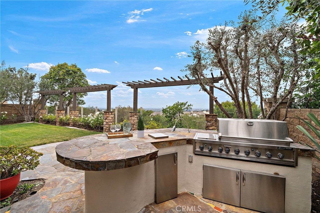 17 Ferrand, Newport Coast CA 92657 - Photo 6