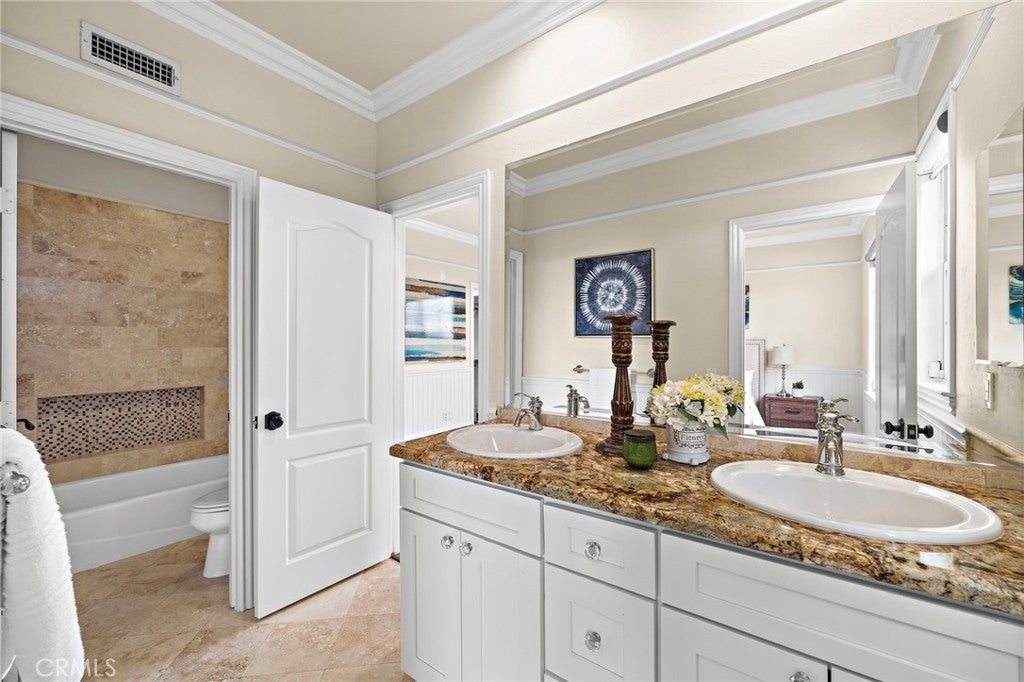 17 Ferrand, Newport Coast CA 92657 - Photo 22