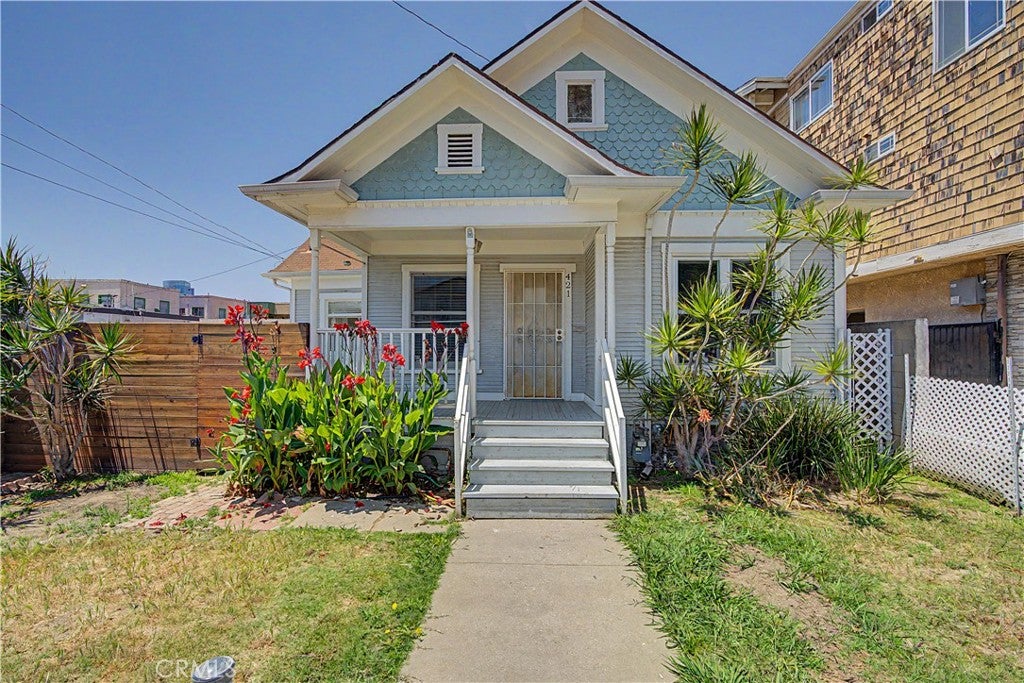 Photo 1 of 21 — 421 Almond, Long Beach, CA 90802