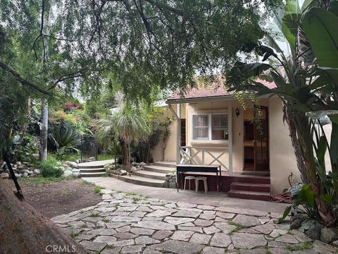 Photo of 537 S Bradoaks, Monrovia, CA 91016 (MLS # SR26091423)