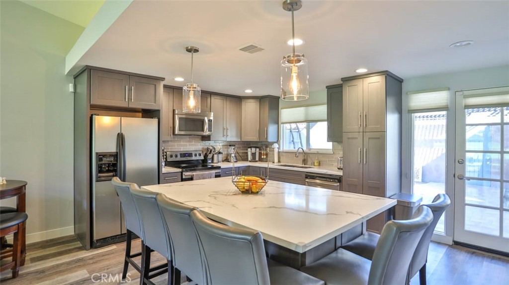 49171 Washington Street