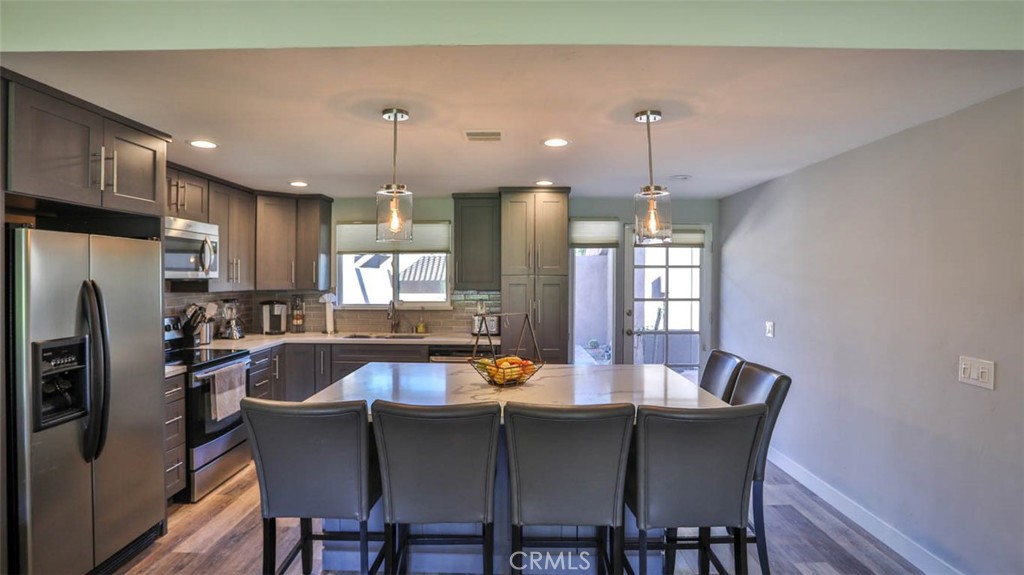 49171 Washington Street