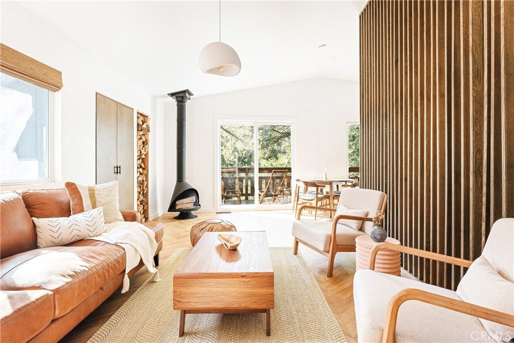 26287 Lake Forest