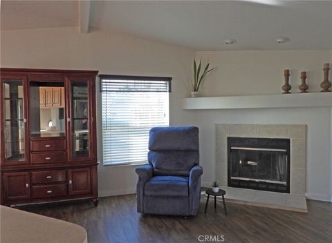 Photo of 4 Oxford Way, Northridge, CA 91324 (MLS # SR26056181)