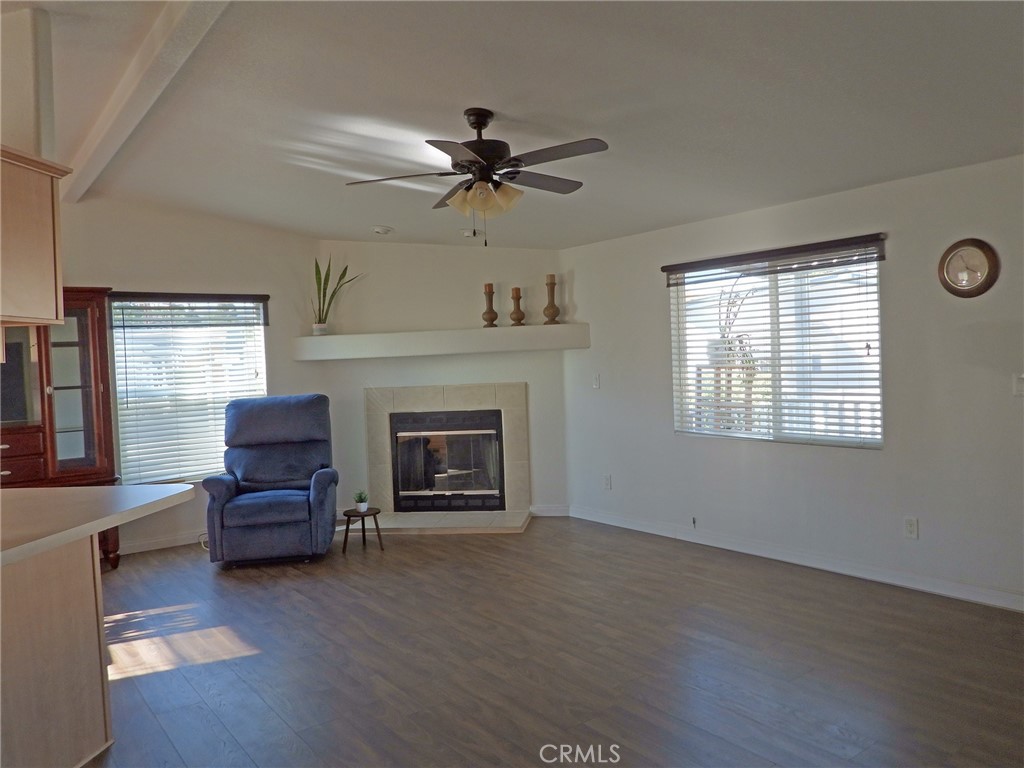 4 Oxford Way