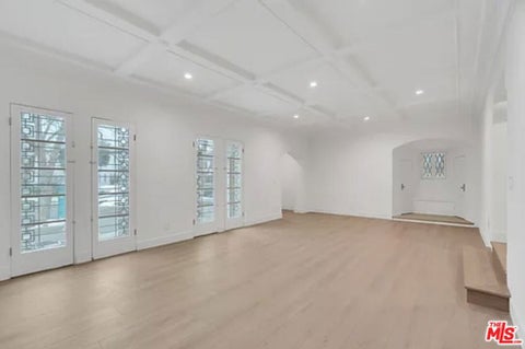 Photo of 6446 W 6th Street, Los Angeles, CA 90048 (MLS # 26997317)