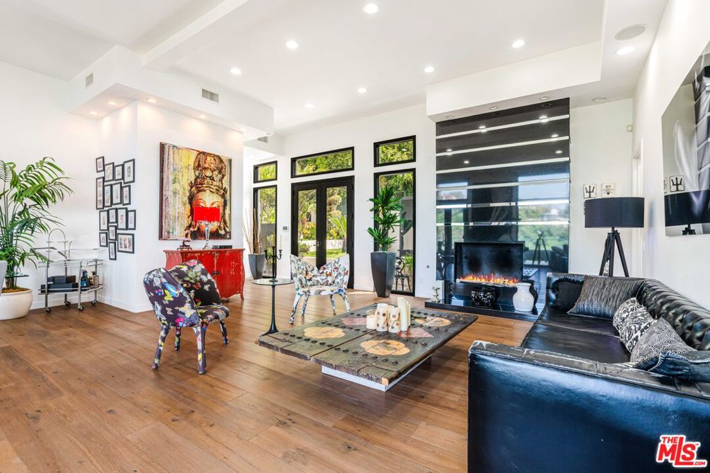 1441 Summitridge Drive