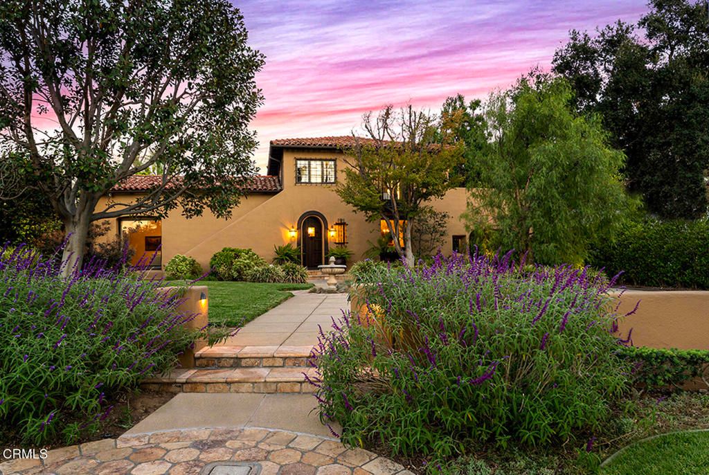 Photo of 2092 Midlothian Drive, Altadena, CA 91001 (MLS # P1-24546)