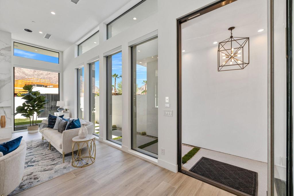 Flores Montanas - Residential
