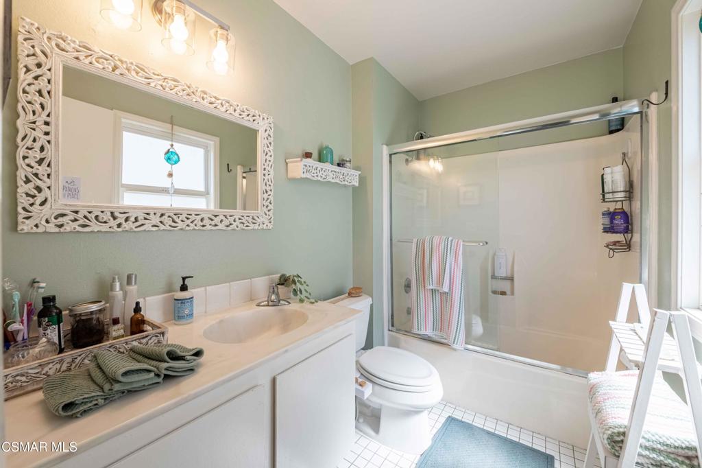 Lake Lindero-856 - 856 - Residential