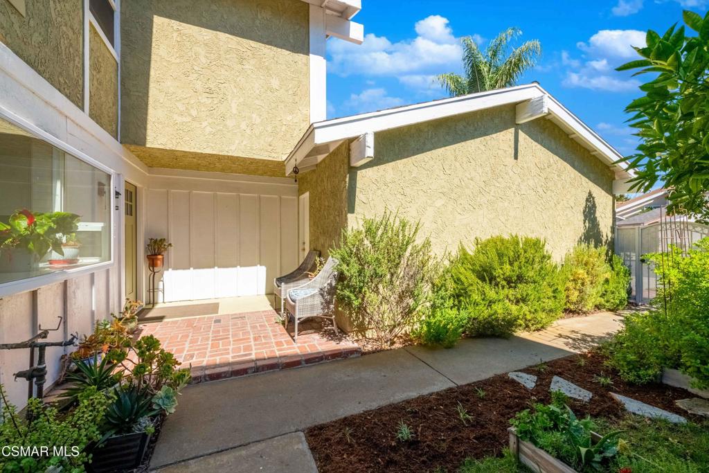 Lake Lindero-856 - 856 - Residential
