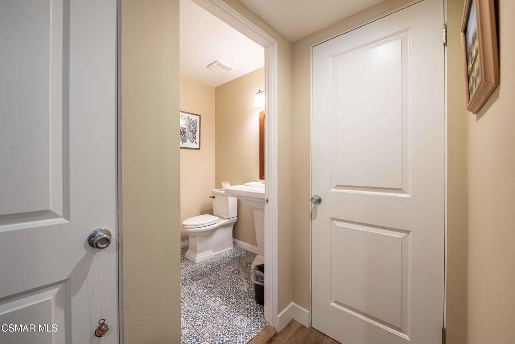 Lake Lindero-856 - 856 - Residential