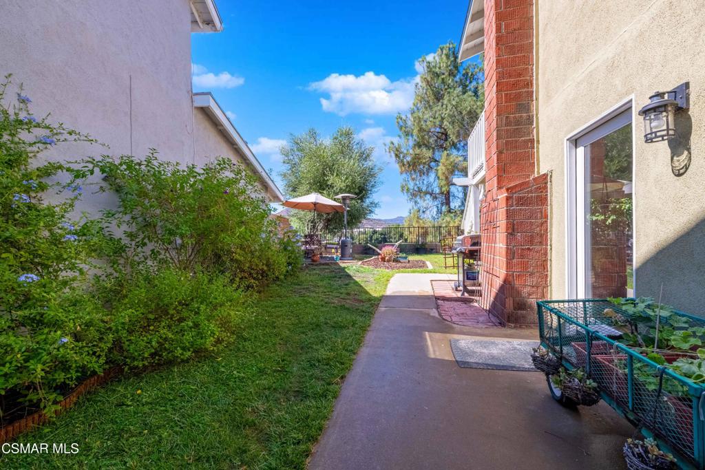 Lake Lindero-856 - 856 - Residential
