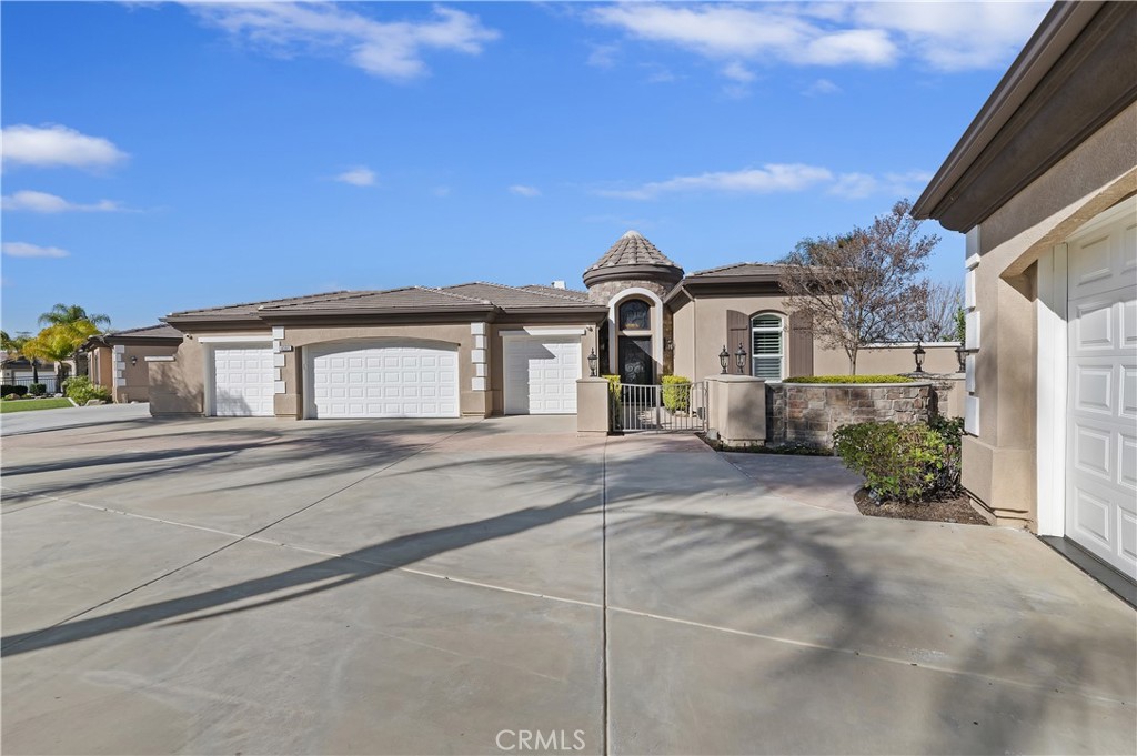 Pinnacle - Residential