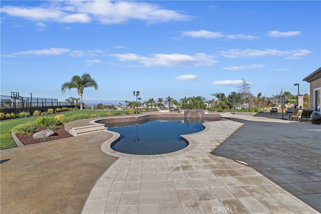 Pinnacle - Residential