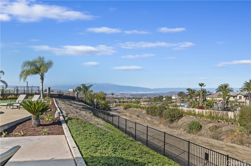 Pinnacle - Residential