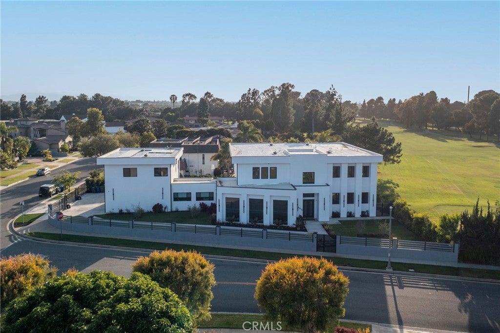 4415 Parkview Drive