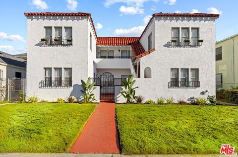 Photo of 8018 S New Hampshire Avenue, Los Angeles, CA 90044 (MLS # 25628607)
