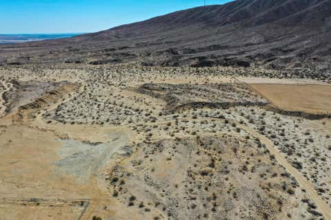 Photo of 1 32nd Avenue, Desert Hot Springs, CA 92241 (MLS # 219150005DA)