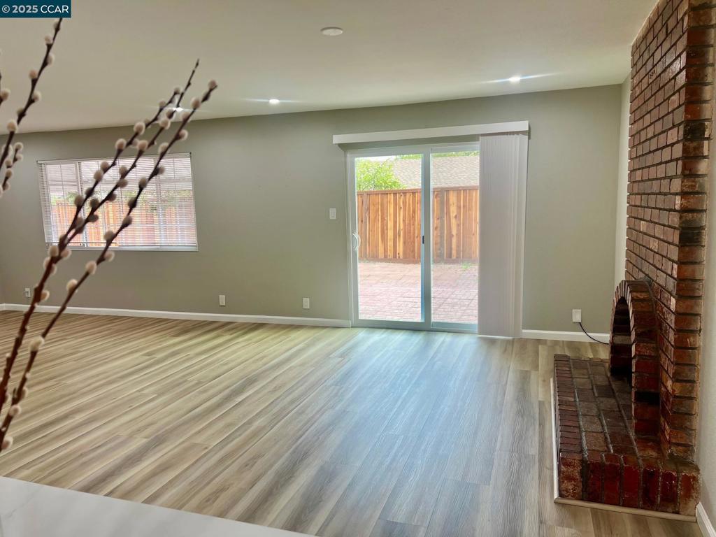 GENTRYTOWN - Residential