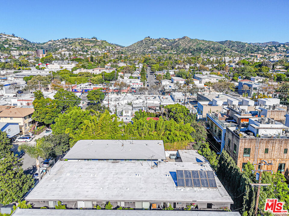 1036 N Genesee Avenue