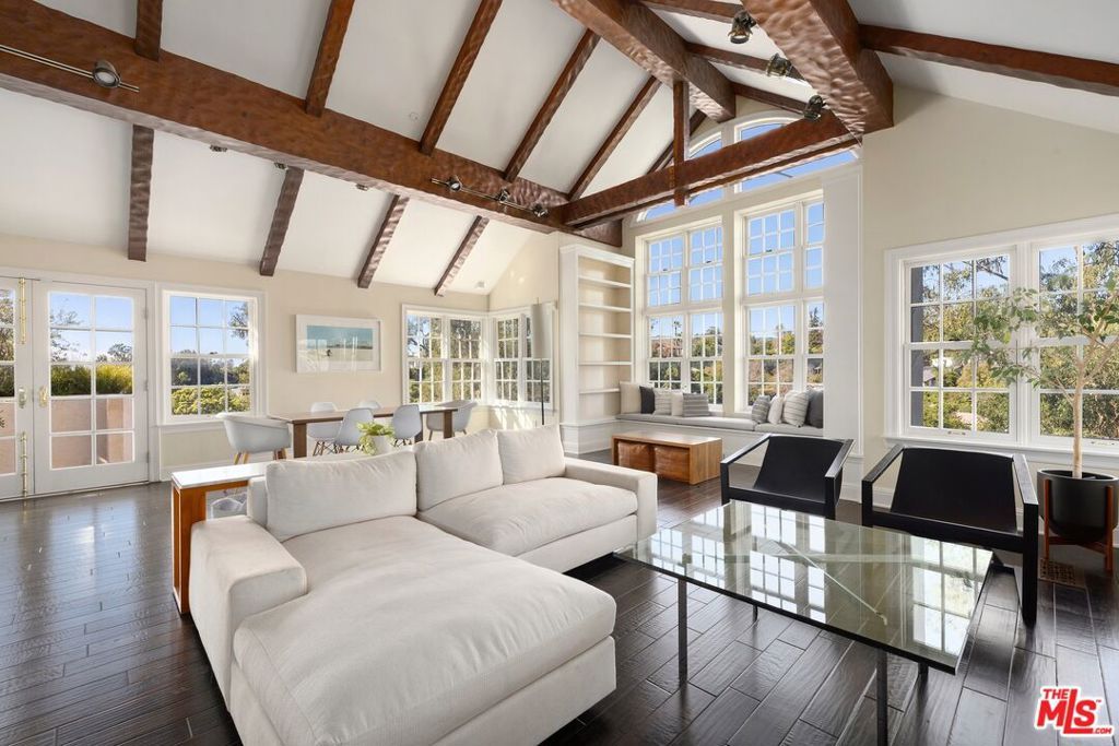 Photo of 357 Crown Drive, Los Angeles, CA 90049 (MLS # 26666417)