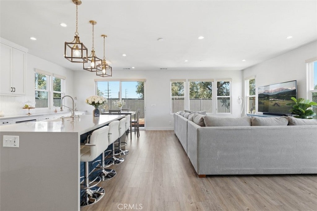 2010 Brentwood Place