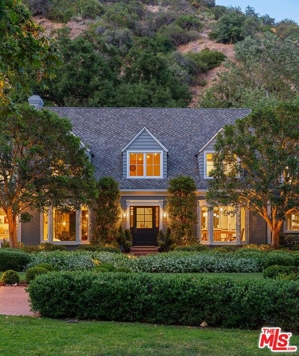 2600 Mandeville Canyon Road