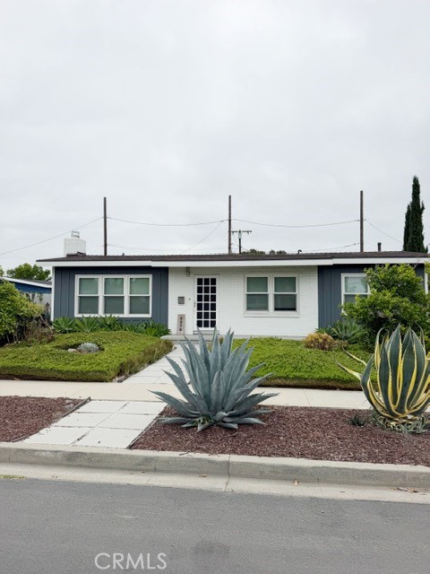 5270 E Eagle
