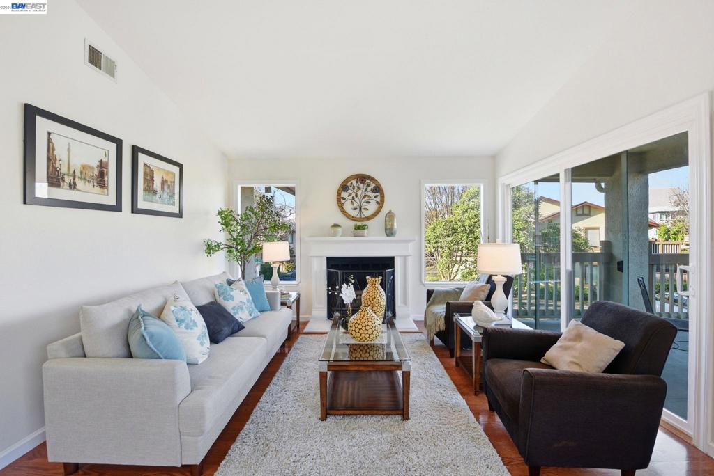 38908 Cherry Glen Cmn