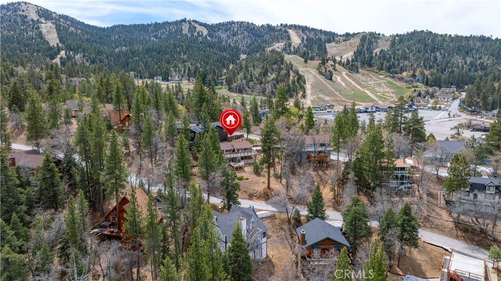 Photo of 43315 Shasta Road, Big Bear Lake, CA 92315 (MLS # IG26074806)