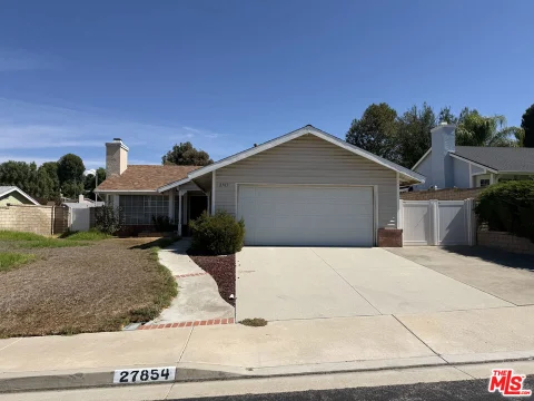 MLS: 26992443