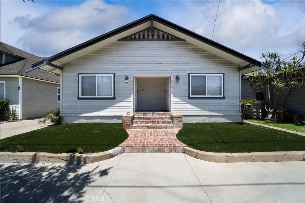 Alamitos Beach (AB) - Residential Income