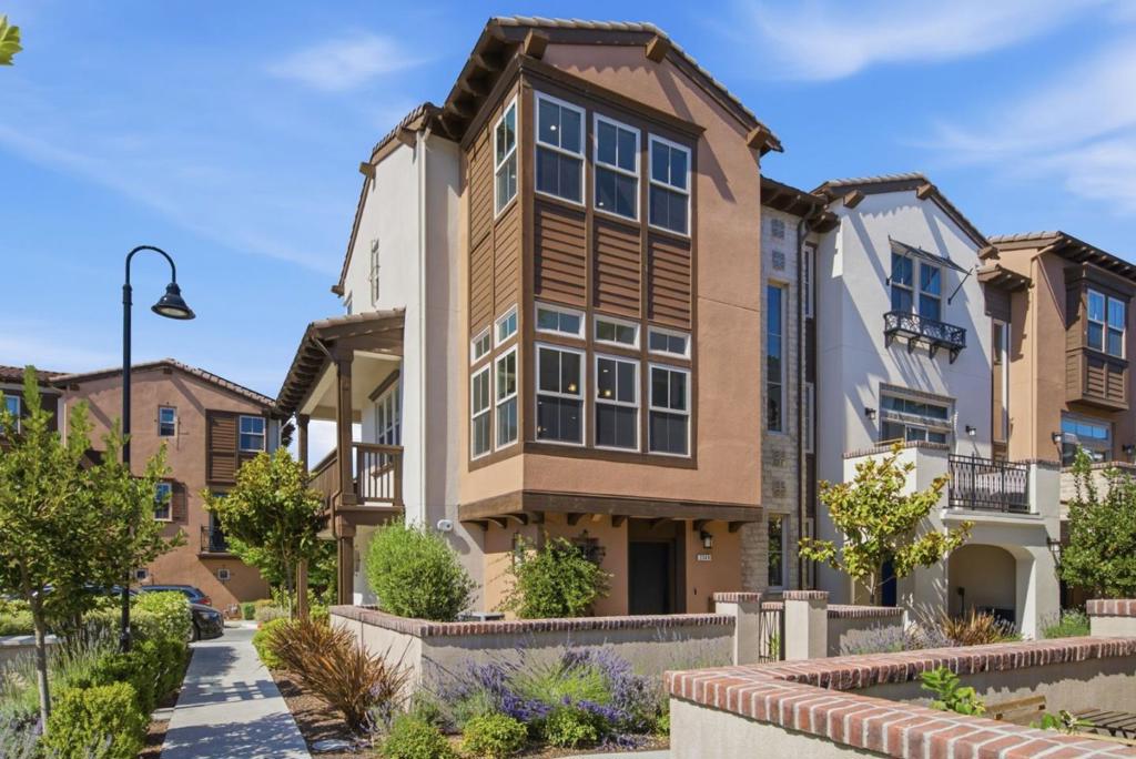 2348 Toledo Terrace, Mountain View CA 94043