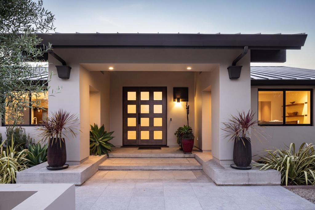 7086 Valley Greens Circle