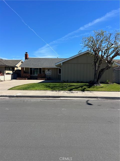 Photo of 17802 Altamirano Ln, Huntington Beach, CA 92647 (MLS # OC26044805)