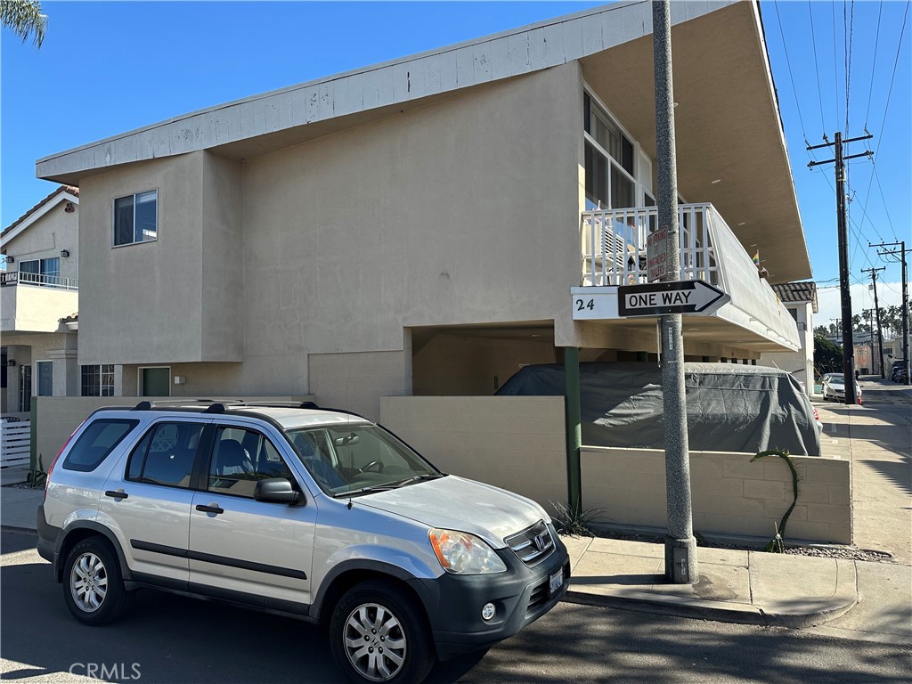 24 Roswell Avenue