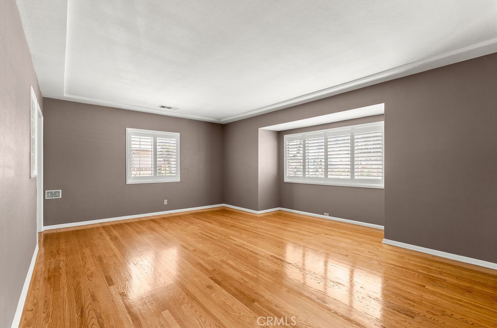 261 Twickenham Avenue
