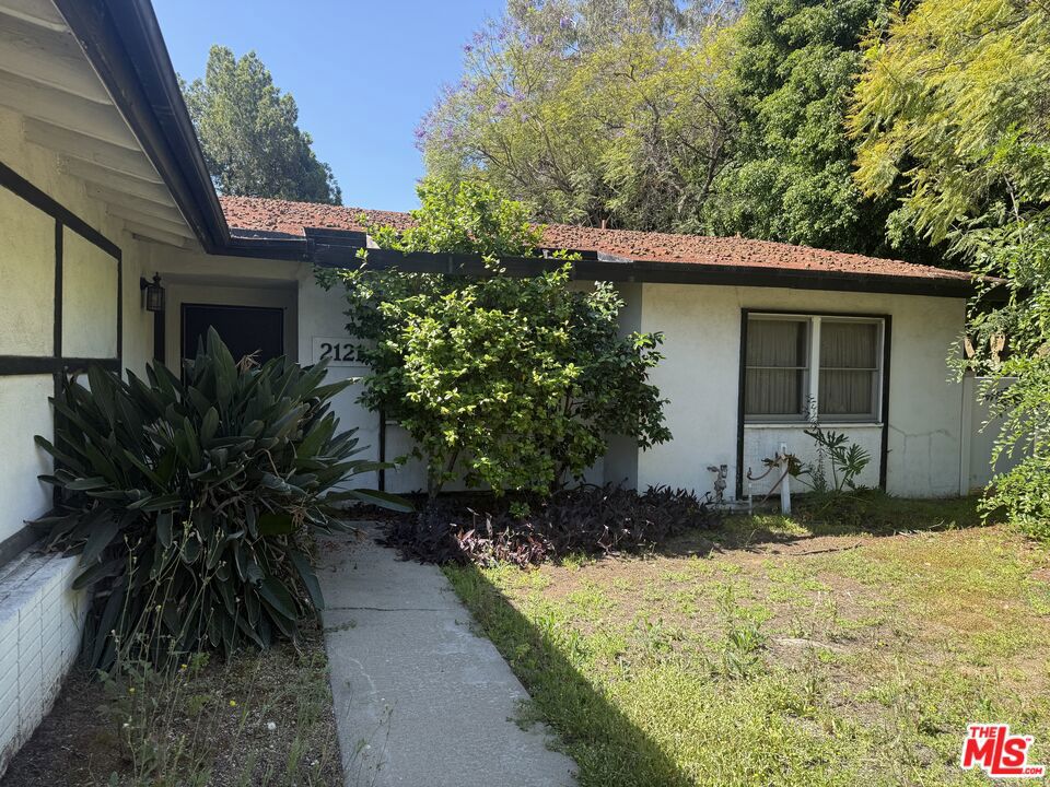 2121 Merle Drive