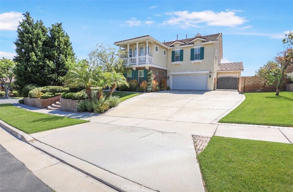 3025 Forest View