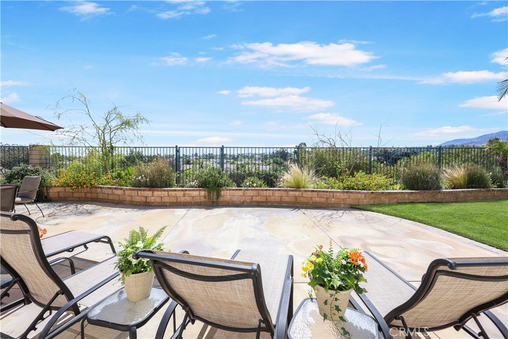 3025 Forest View