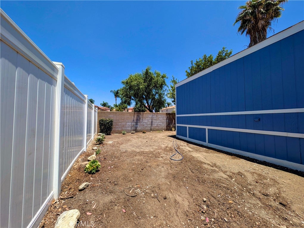 1721 E Colton 32