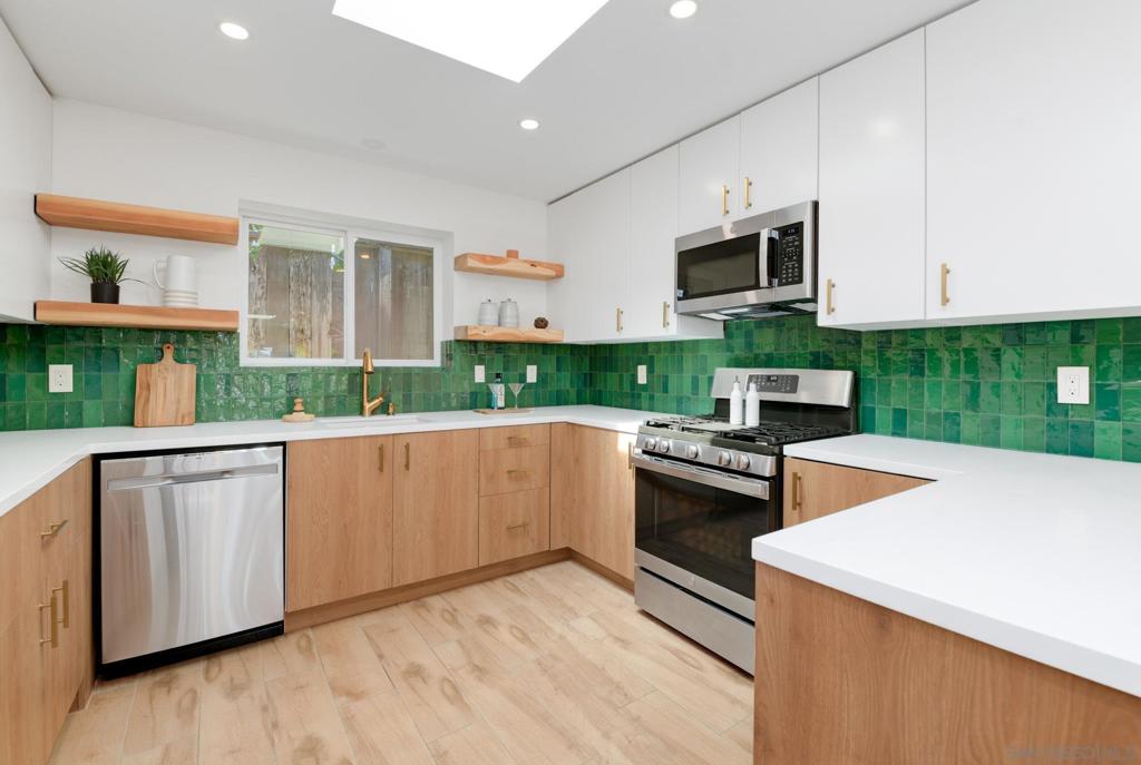 Encinitas - Residential Income